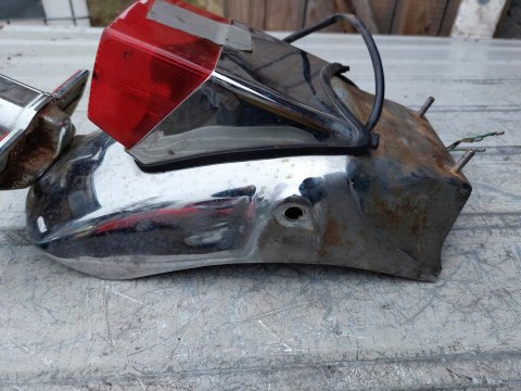 BŁOTNIK NADKOLE LAMPA TYŁ KAWASAKI VULCAN VN 750