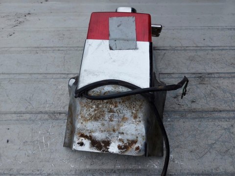 BŁOTNIK NADKOLE LAMPA TYŁ KAWASAKI VULCAN VN 750
