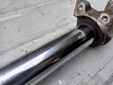 LAGA ZAWIESZENIE PRZÓD HONDA VF 700 MAGNA LAGA ZAWIESZENIE PRZÓD HONDA VF 700 MAGNA
