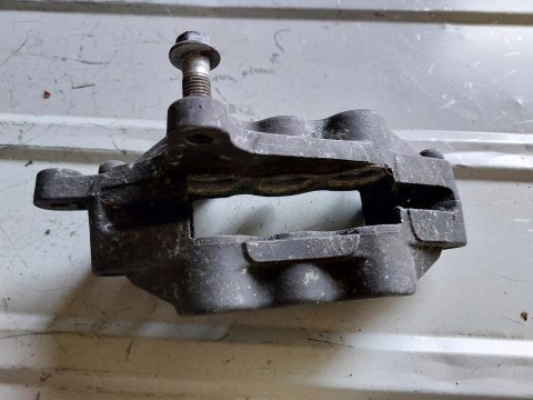 ZACISK HAMULCOWY SUZUKI TL 1000