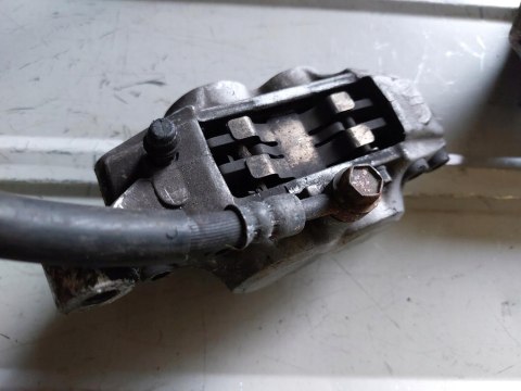 ZACISK HAMULCOWY YAMAHA TDM 850