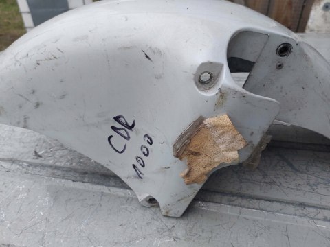 BŁOTNIK PRZÓD HONDA CBR 1000 BŁOTNIK PRZÓD HONDA CBR 1000