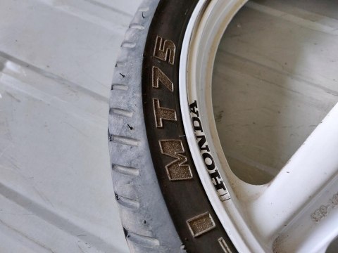KOŁO FELGA PRZÓD HONDA NSR 50 KOŁO FELGA PRZÓD HONDA NSR 50