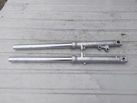LAGI ZAWIESZENIE PRZÓD KAWASAKI ZZR 250 LAGI ZAWIESZENIE PRZÓD KAWASAKI ZZR 250