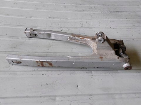 WAHACZ KOŁA HONDA NSR 50 WAHACZ KOŁA HONDA NSR 50