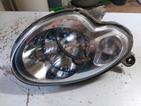 REFLEKTOR LAMPA PRZÓD LINHAI HYTRACK 550 REFLEKTOR LAMPA PRZÓD LINHAI HYTRACK 550