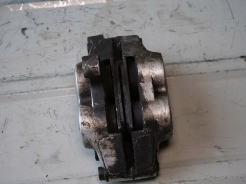 ZACISK HAMULCOWY YAMAHA TDM 850 3VD