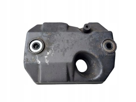 POKRYWA ZAWORÓW GŁOWICY HONDA NTV 650 RC33E