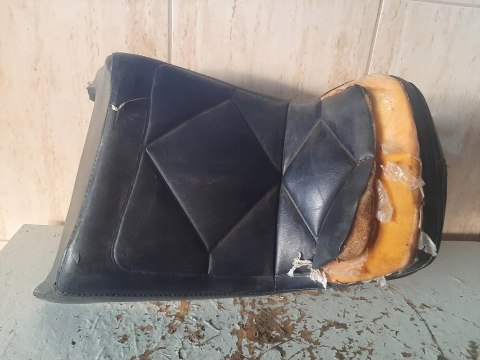 SIEDZENIE FOTEL KANAPA HONDA VT 700 SIEDZENIE FOTEL KANAPA HONDA VT 700