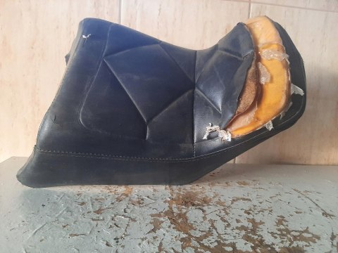 SIEDZENIE FOTEL KANAPA HONDA VT 700 SIEDZENIE FOTEL KANAPA HONDA VT 700