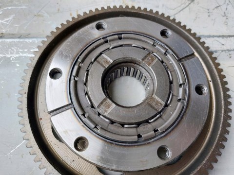 SPRZĘGŁO JEDNOKIERUNKOWE HONDA NTV 650 RC33E