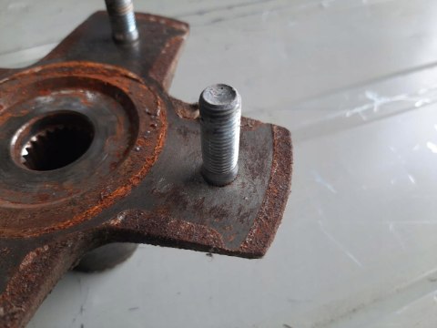 PIASTA KOŁA DINLI 700