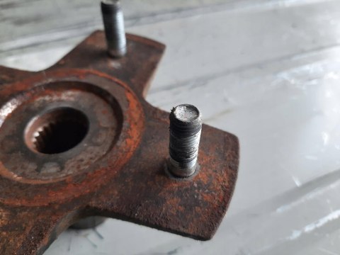 PIASTA KOŁA DINLI 700