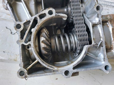 PRZEKŁADNIA SKRZYNIA KAWASAKI KLF 400 4X4