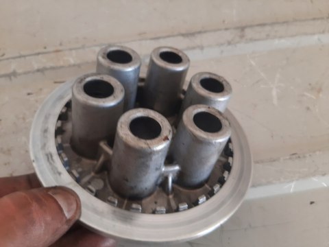 DOCISK SPRZĘGŁA KOSZ KAWASAKI ZX12R