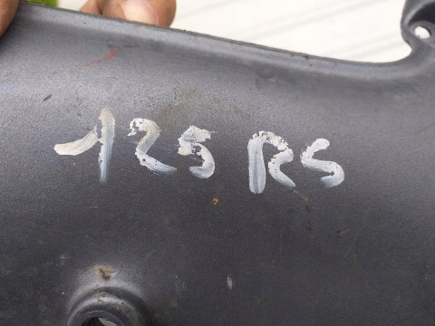 OSŁONA WYPEŁNIENIE CZASZY APRILIA RS 125
