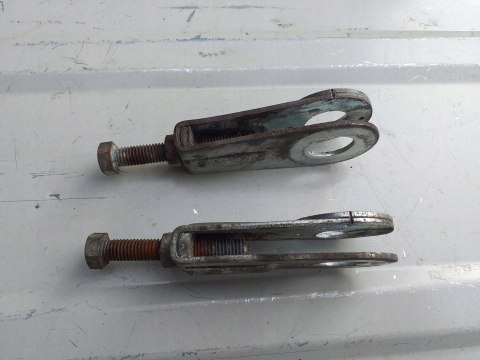 NAPINACZ KOŁA REGULATOR ŁAŃCUCHA KAWASAKI EN 500 NAPINACZ KOŁA REGULATOR ŁAŃCUCHA KAWASAKI EN 500