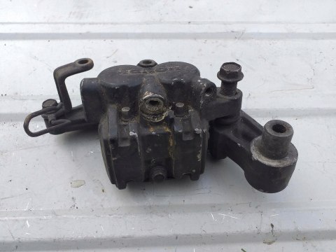 ZACISK HAMULCOWY HONDA CB 750