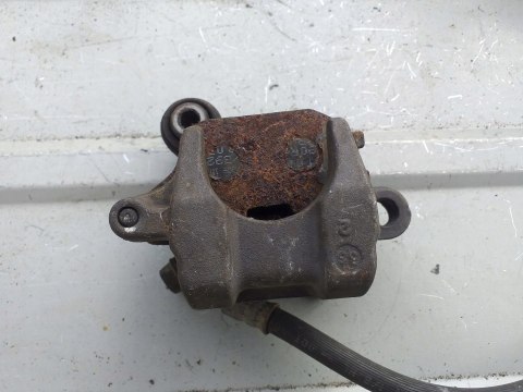 ZACISK HAMULCOWY TYŁ HONDA NX 650 DOMINATOR