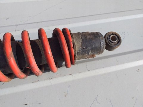 AMORTYZATOR SUZUKI QUADRUNNER 250