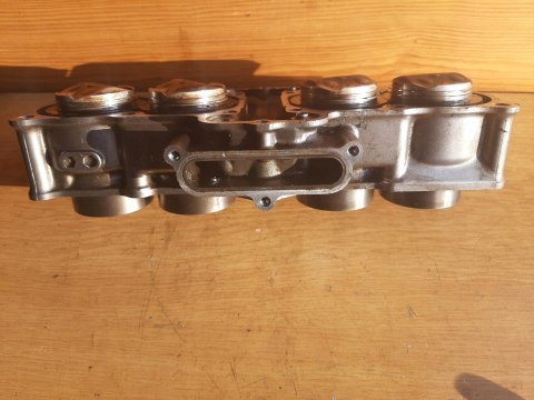 CYLINDER + TŁOKI KPL HONDA CB1 400