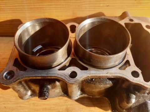 CYLINDER + TŁOKI KPL HONDA CB1 400