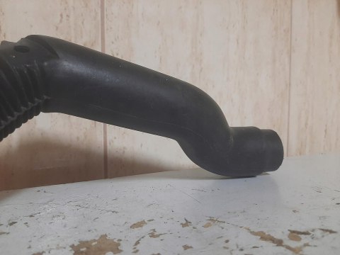 KANAŁ WLOTU POWIETRZA SUZUKI GSX R 750 KANAŁ WLOTU POWIETRZA SUZUKI GSX R 750