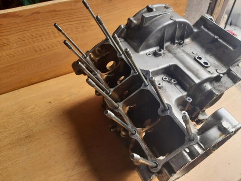 KARTERY BLOK SILNIKA KPL HONDA CB1 400 KARTERY BLOK SILNIKA KPL HONDA CB1 400