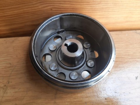 KOŁO MAGNESOWE MAGNETO HONDA CB1 400 KOŁO MAGNESOWE MAGNETO HONDA CB1 400