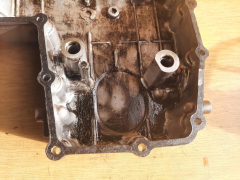 MISKA OLEJOWA OLEJU HONDA CB1 400