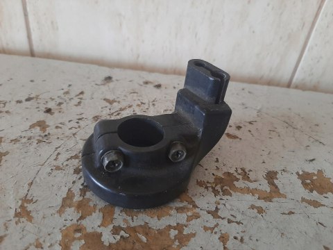 MOCOWANIE ROLGAZU UCHWYT HONDA NX 650 DOMINATOR