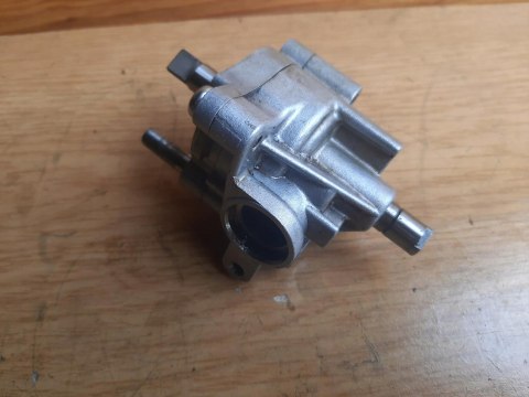POMPA OLEJU HONDA CB1 400 POMPA OLEJU HONDA CB1 400
