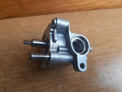 POMPA OLEJU HONDA CB1 400 POMPA OLEJU HONDA CB1 400