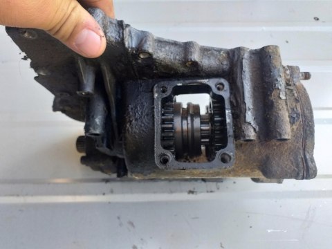 PRZEKŁADNIA SKRZYNIA BIEGÓW KAWASAKI KLF 300 4X4