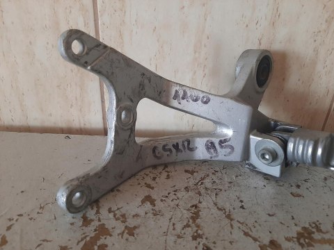 SET PODNÓŻEK PASAŻERA LEWY SUZUKI GSX-R 1100 SET PODNÓŻEK PASAŻERA LEWY SUZUKI GSX-R 1100