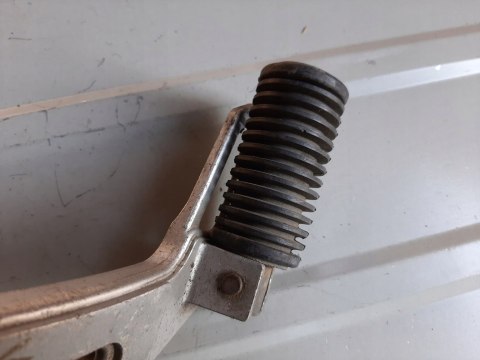 SET PODNÓŻEK SUZUKI DR 650 RS SET PODNÓŻEK SUZUKI DR 650 RS