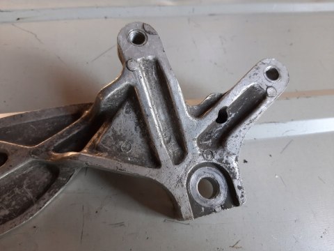 SET PODNÓŻEK YAMAHA YZF 750 SET PODNÓŻEK YAMAHA YZF 750