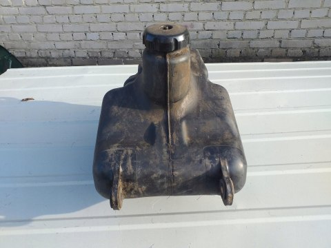 ZBIORNIK PALIWA BAK SUZUKI QUADRUNNER 250 ZBIORNIK PALIWA BAK SUZUKI QUADRUNNER 250
