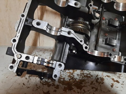 KARTER BLOK SILNIKA POŁÓWKA KAWASAKI ZX12R KARTER BLOK SILNIKA POŁÓWKA KAWASAKI ZX12R