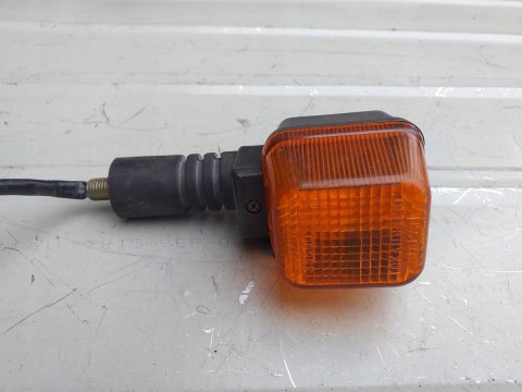 KIERUNEK KIERUNKOWSKAZ SUZUKI TS TSR 250 KIERUNEK KIERUNKOWSKAZ SUZUKI TS TSR 250