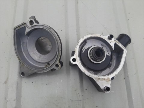 OBUDOWA POKRYWA POMPY WODY KAWASAKI ZX12R