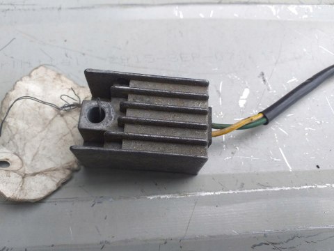 REGULATOR NAPIĘCIA HONDA XR 250