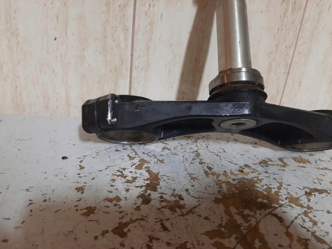SZTYCA PÓŁKA DOLNA ZAWIESZENIA KAWASAKI ZX12R SZTYCA PÓŁKA DOLNA ZAWIESZENIA KAWASAKI ZX12R