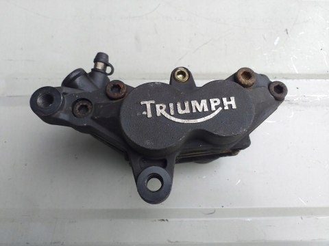 ZACISK HAMULCOWY PRZÓD TRIUMPH 955I SPEED TRIPLE