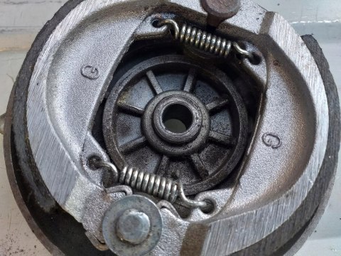 BĘBEN SZCZĘKI HAMULCOWE TYŁ HONDA PXR 50 BĘBEN SZCZĘKI HAMULCOWE TYŁ HONDA PXR 50