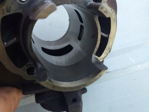 CYLINDER + TŁOK KPL DERBI VAMOS 50 CYLINDER + TŁOK KPL DERBI VAMOS 50