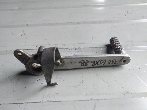 DŹWIGNIA HAMULCA TYŁ SUZUKI GSXR 750 DŹWIGNIA HAMULCA TYŁ SUZUKI GSXR 750