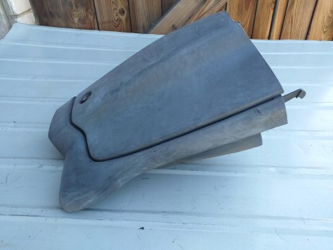 SCHOWEK POD KIEROWNICA WYPEŁNIENIE DERBI VAMOS 50