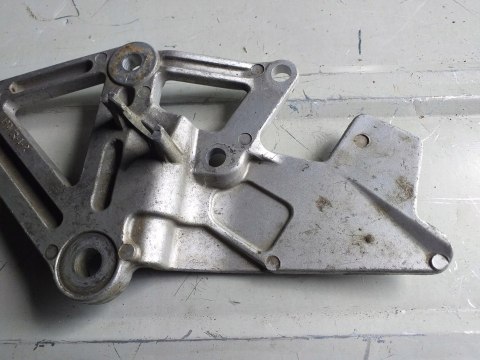 SET PODNÓŻEK SUZUKI RG 125