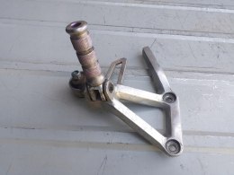 SET PODNÓŻEK YAMAHA FZS 600 FAZER